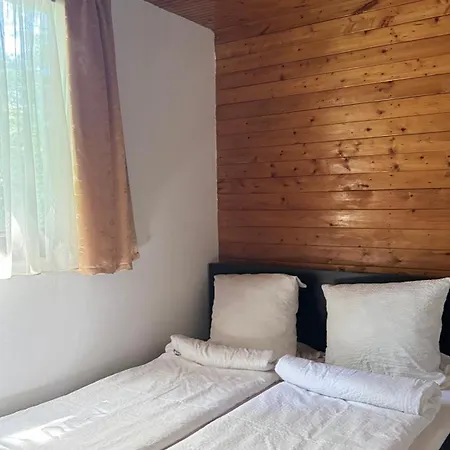 Σαλέ Retro Lakefront House With A Dock Balatonvilágos