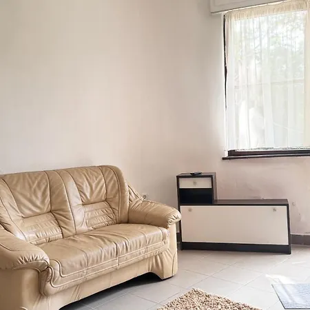 Retro Lakefront House With A Dock Σαλέ *