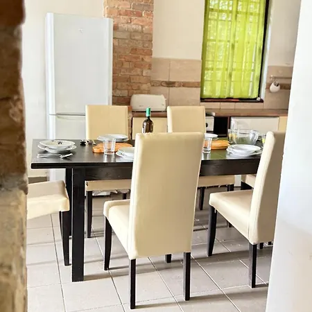 Retro Lakefront House With A Dock Balatonvilágos