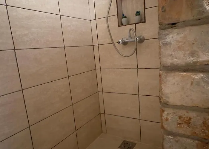 Chalet Retro Lakefront House With A Dock *